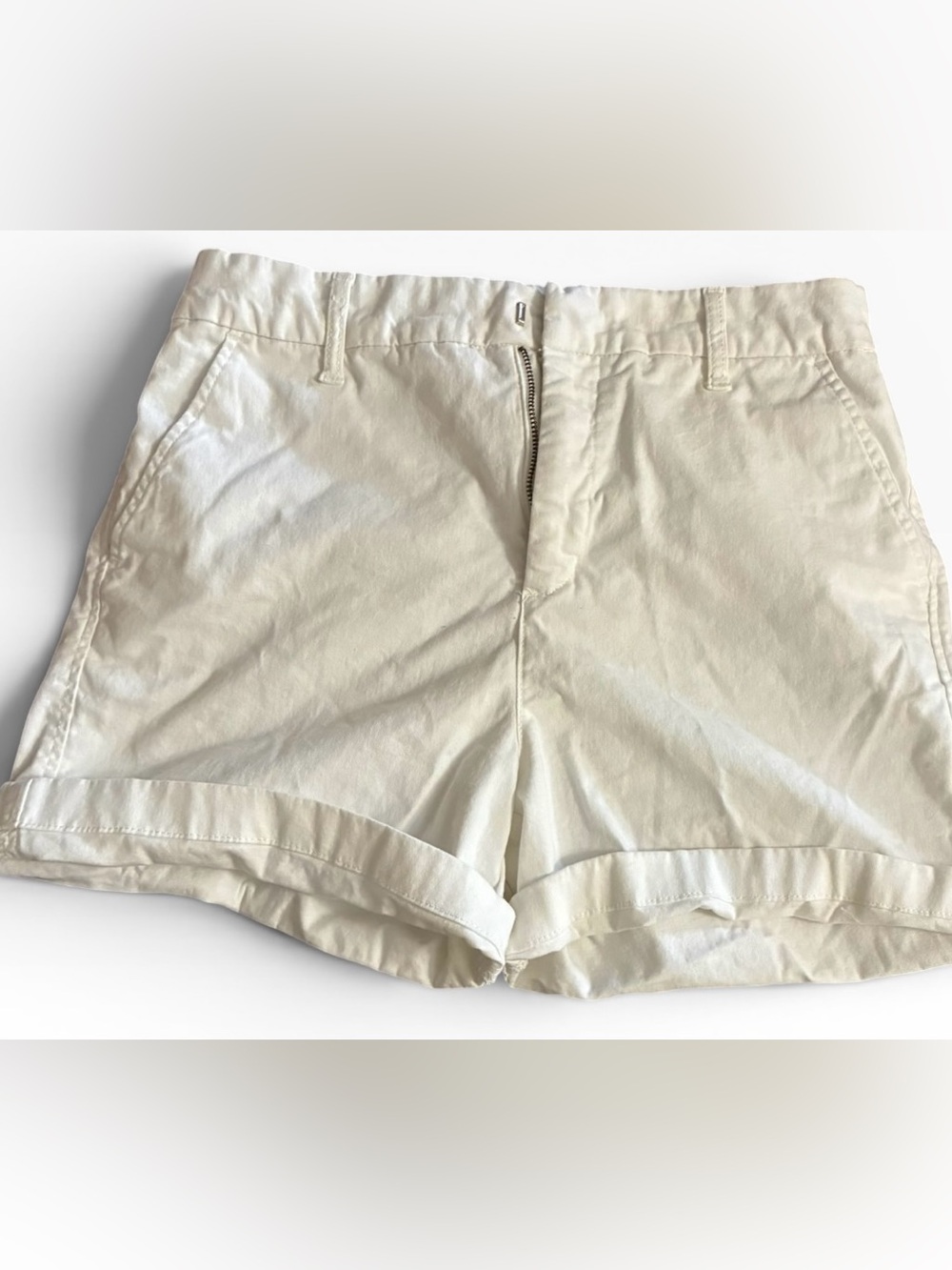 Gloria Vanderbilt Cream Casual Roll-Hem Women's Shorts